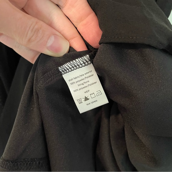 VENUS Black Off the Shoulder Maxi Dress - Picture 7 of 8